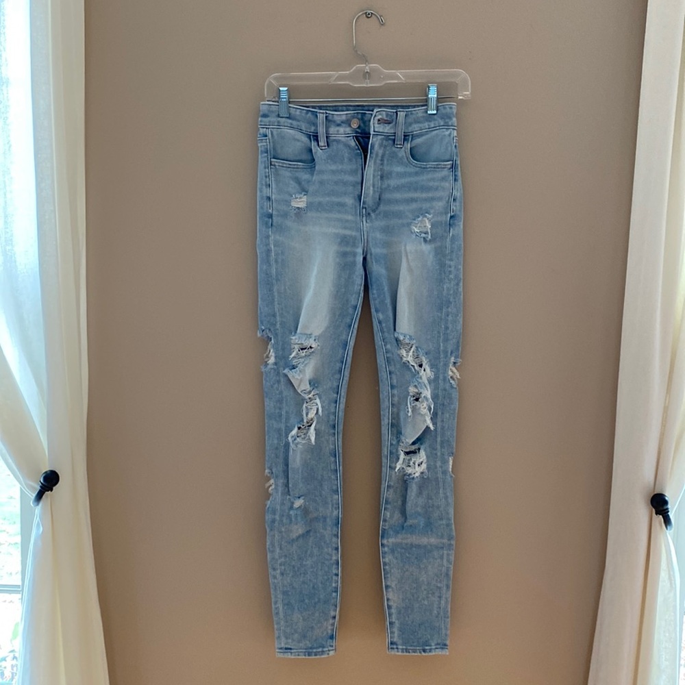 American Eagle size 0 ripped jeans